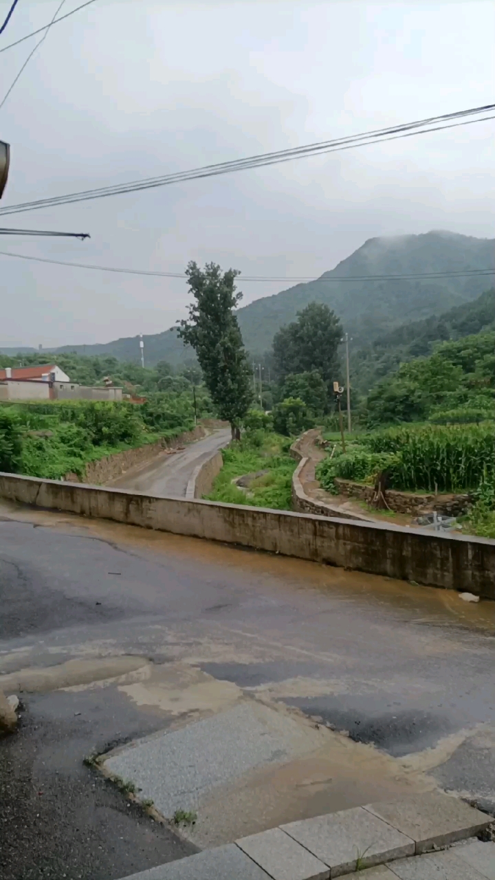 密云雨季了。