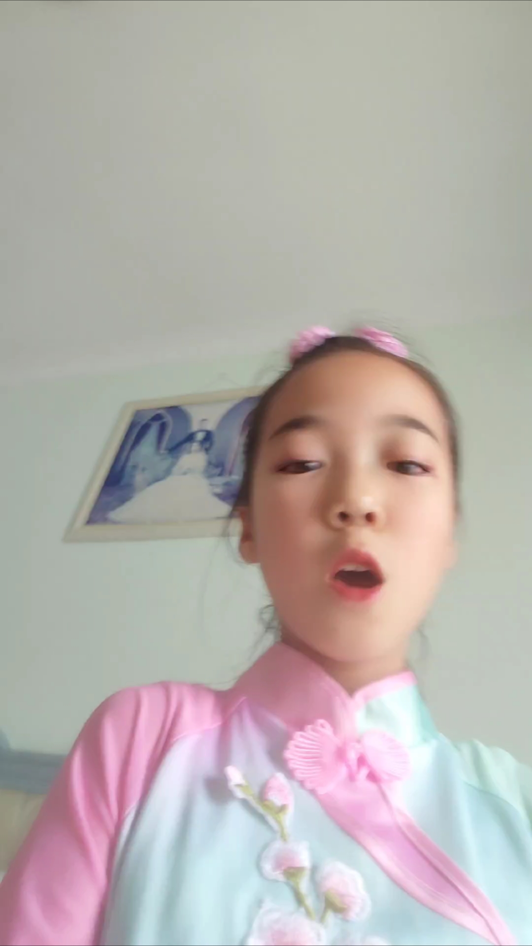 讲解肉夹馍的名字。