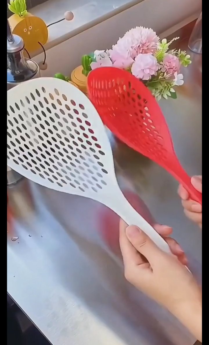 大漏勺,捞面条饺子莱类太方便了。