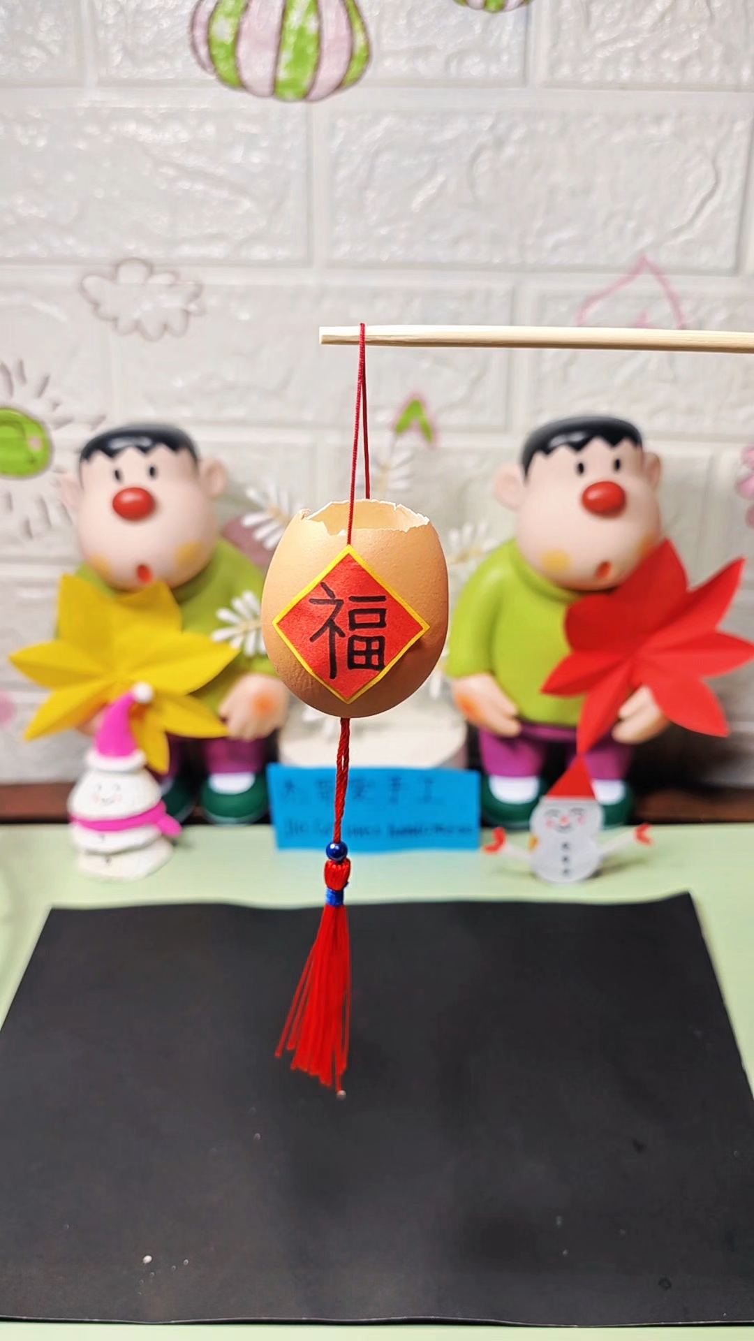 鸡蛋壳也能制作新年手工灯笼,赶快试试吧!