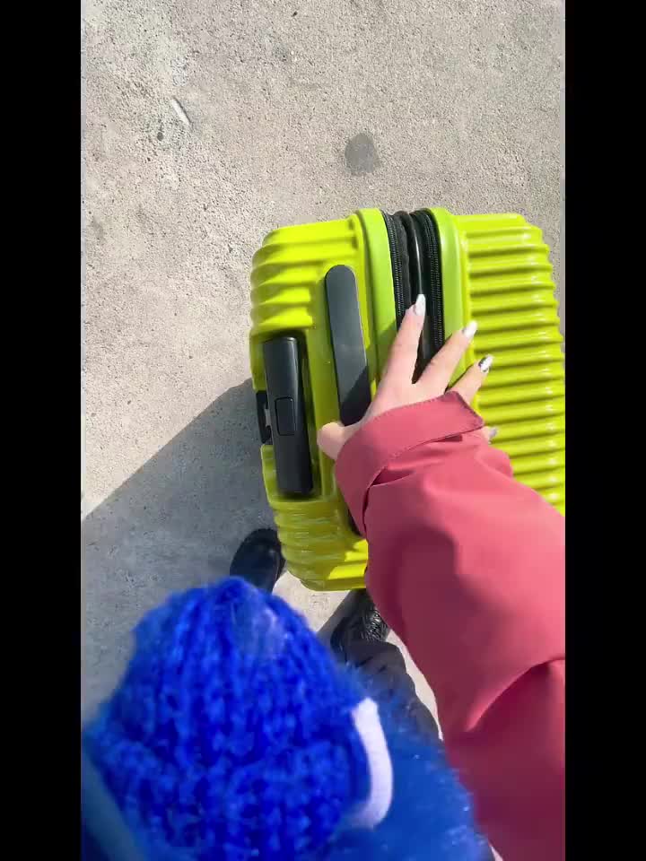 适合一个人旅行发朋友圈的文案小短句
