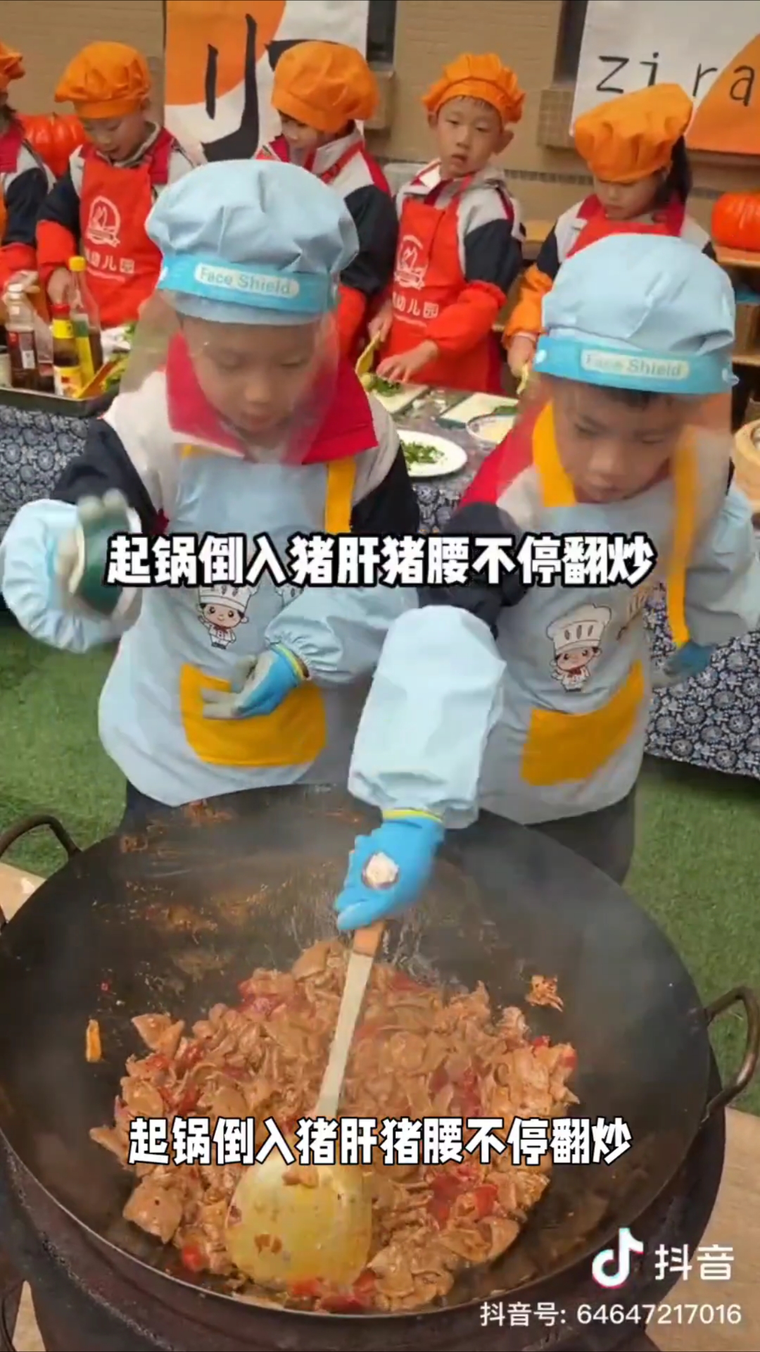 幼儿园教炒菜?四岁娃厨艺惊人