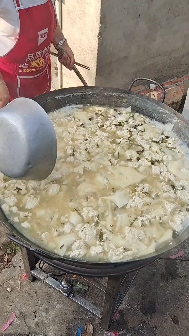 广元特色  “酸菜豆花稀饭”  有喜欢吃的吗?