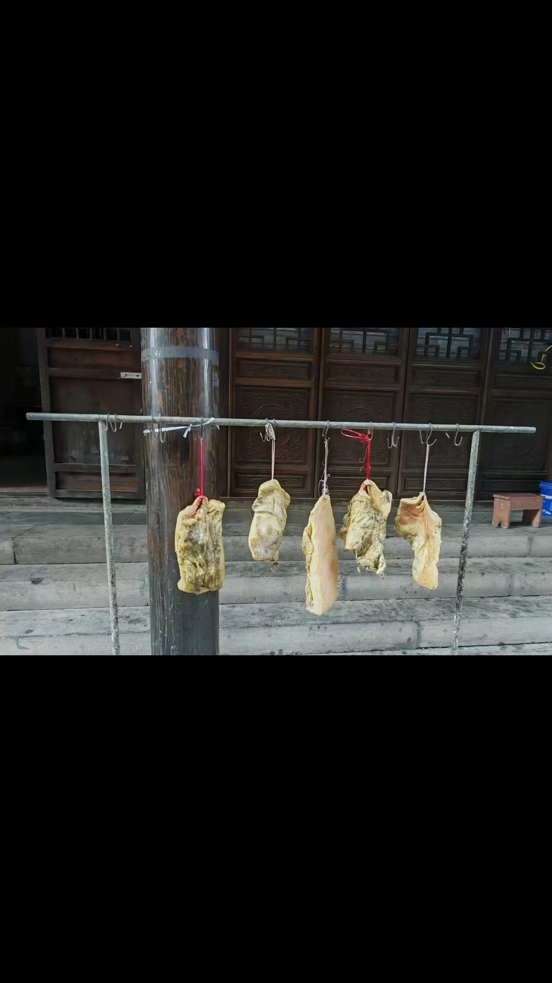 腊肉、干菜、泡菜、豆豉,一切尽在陕南风味。