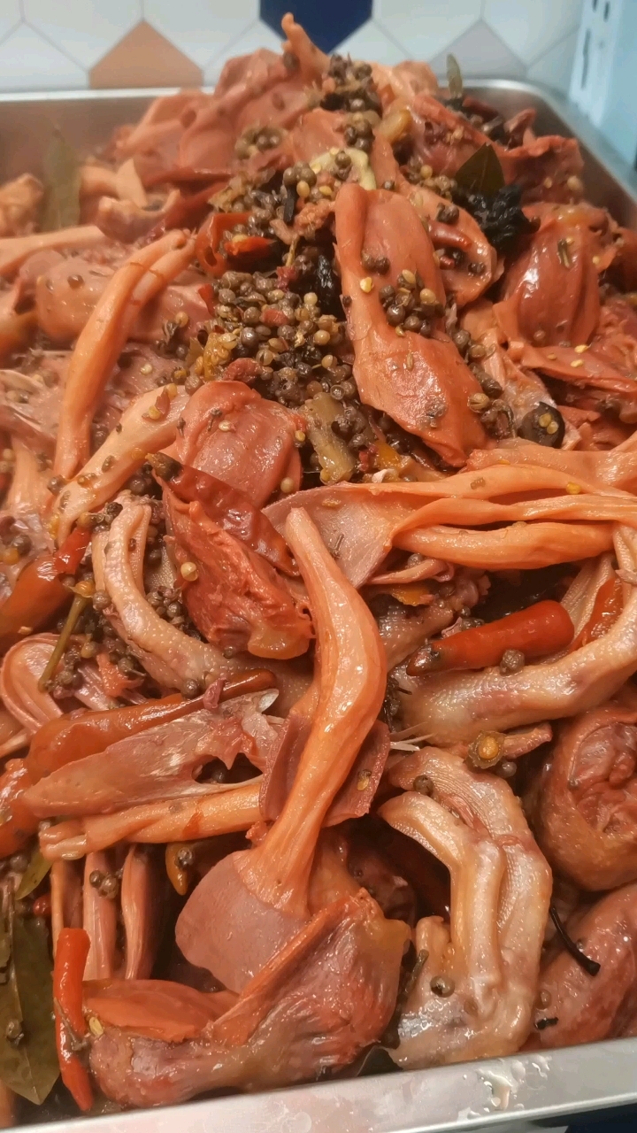 一家很不错的鸭货店
