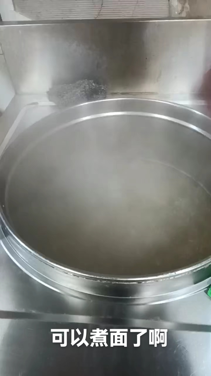 北京餐饮食堂厨具维修工的日常，煮面炉不打火故障维修