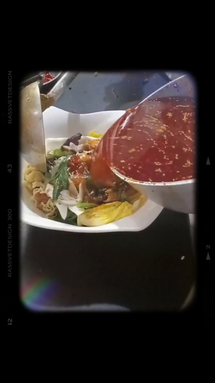 冒菜是一个人的火锅,火锅是一群人的冒菜
