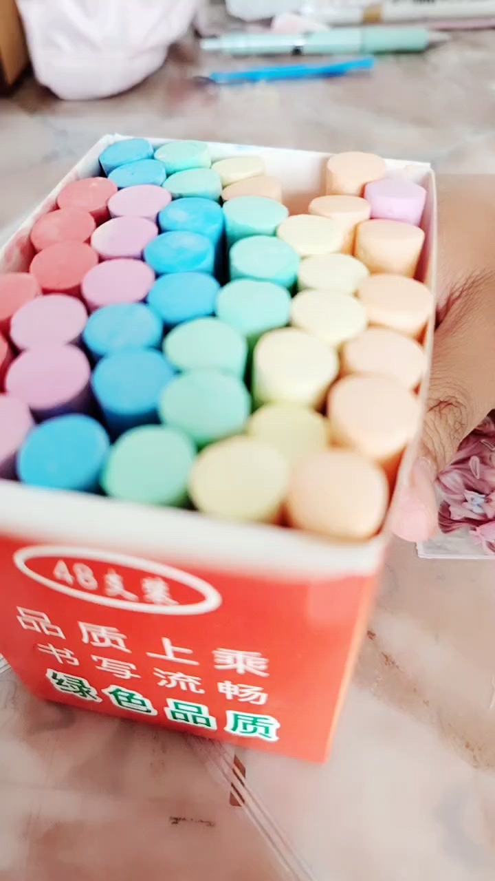 做一个粉笔小蛋糕