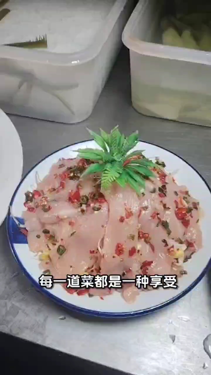 鲜韵摆盘绘,渝宗火锅石坪桥店的味与美