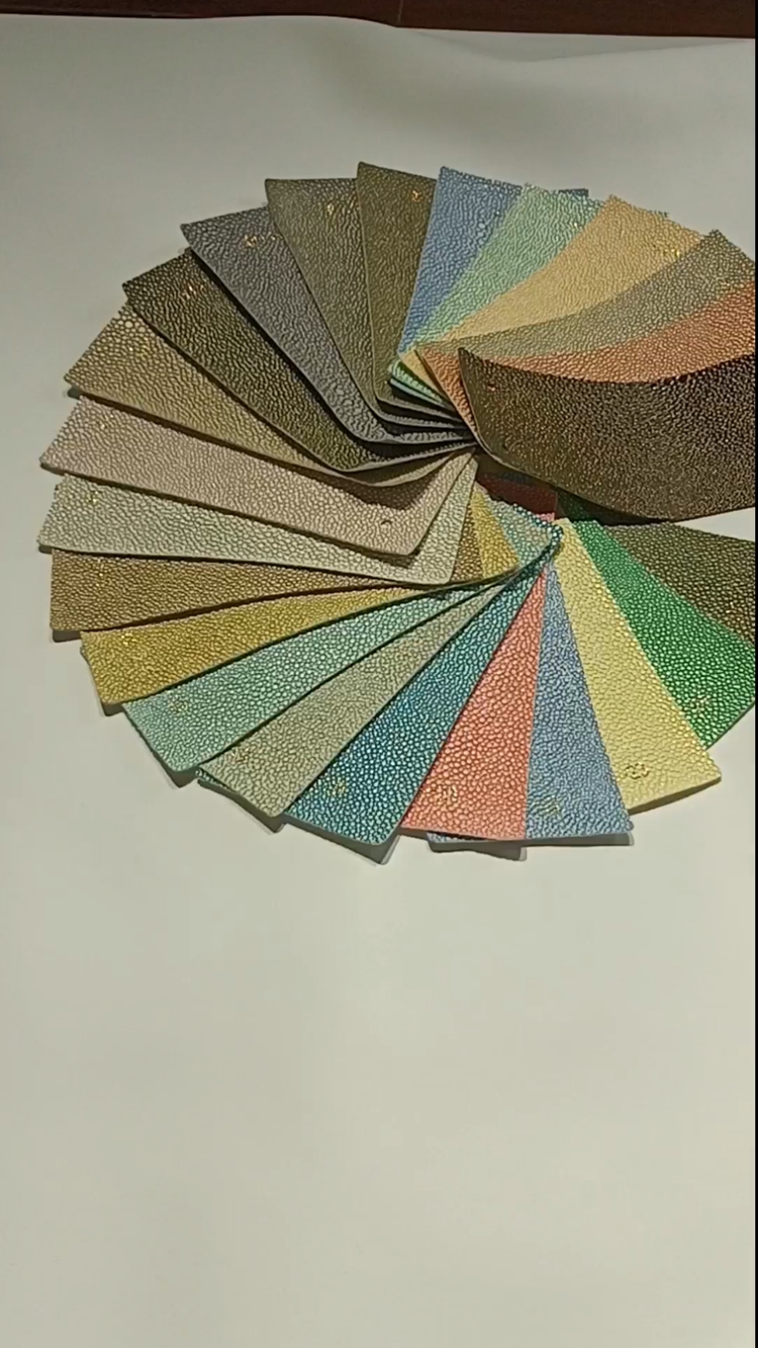 珍珠鱼魔鬼鱼皮革