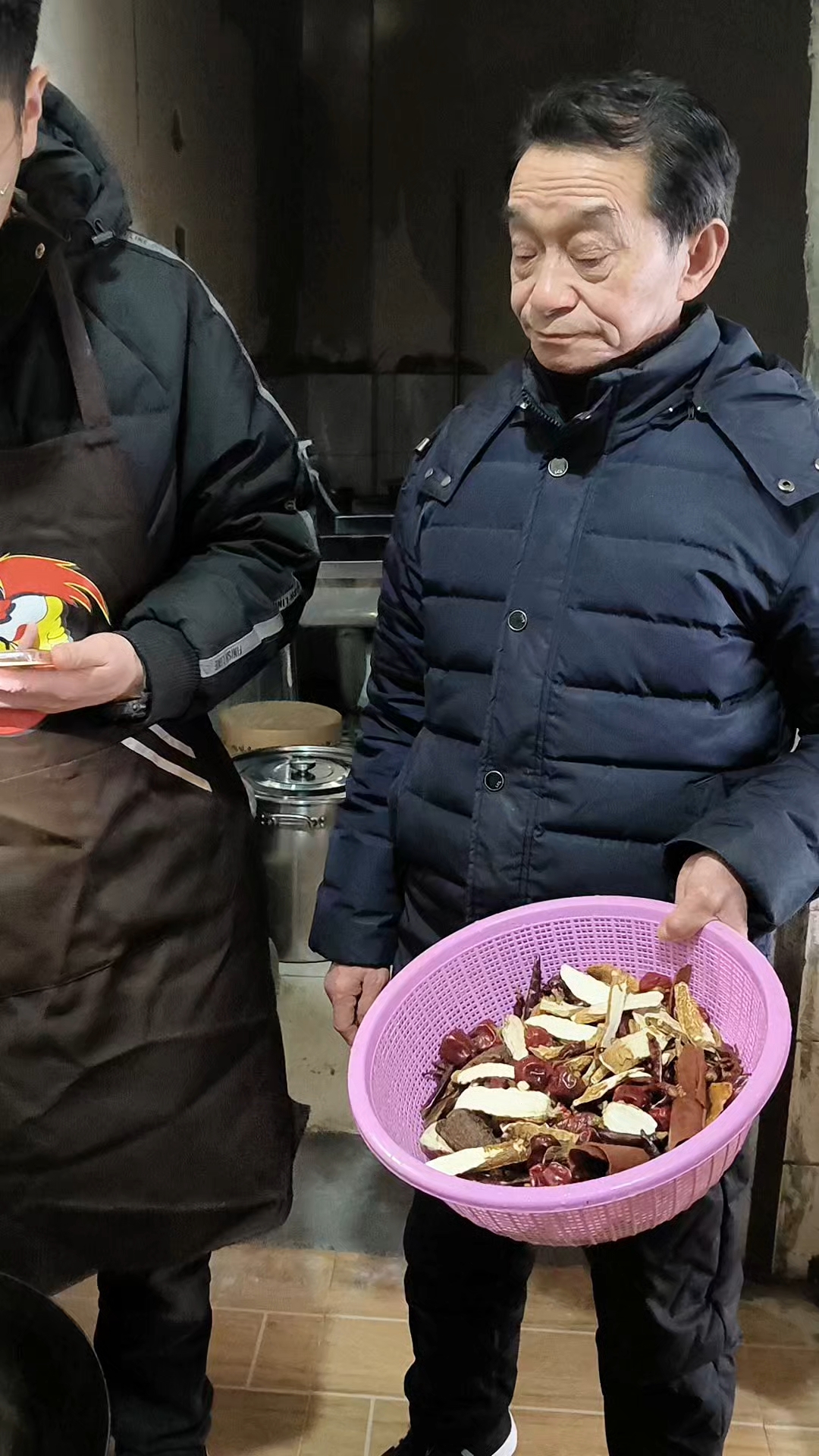 正宗实体店四川卤菜技术培训,五酝滋卤味熟食技术培训中心