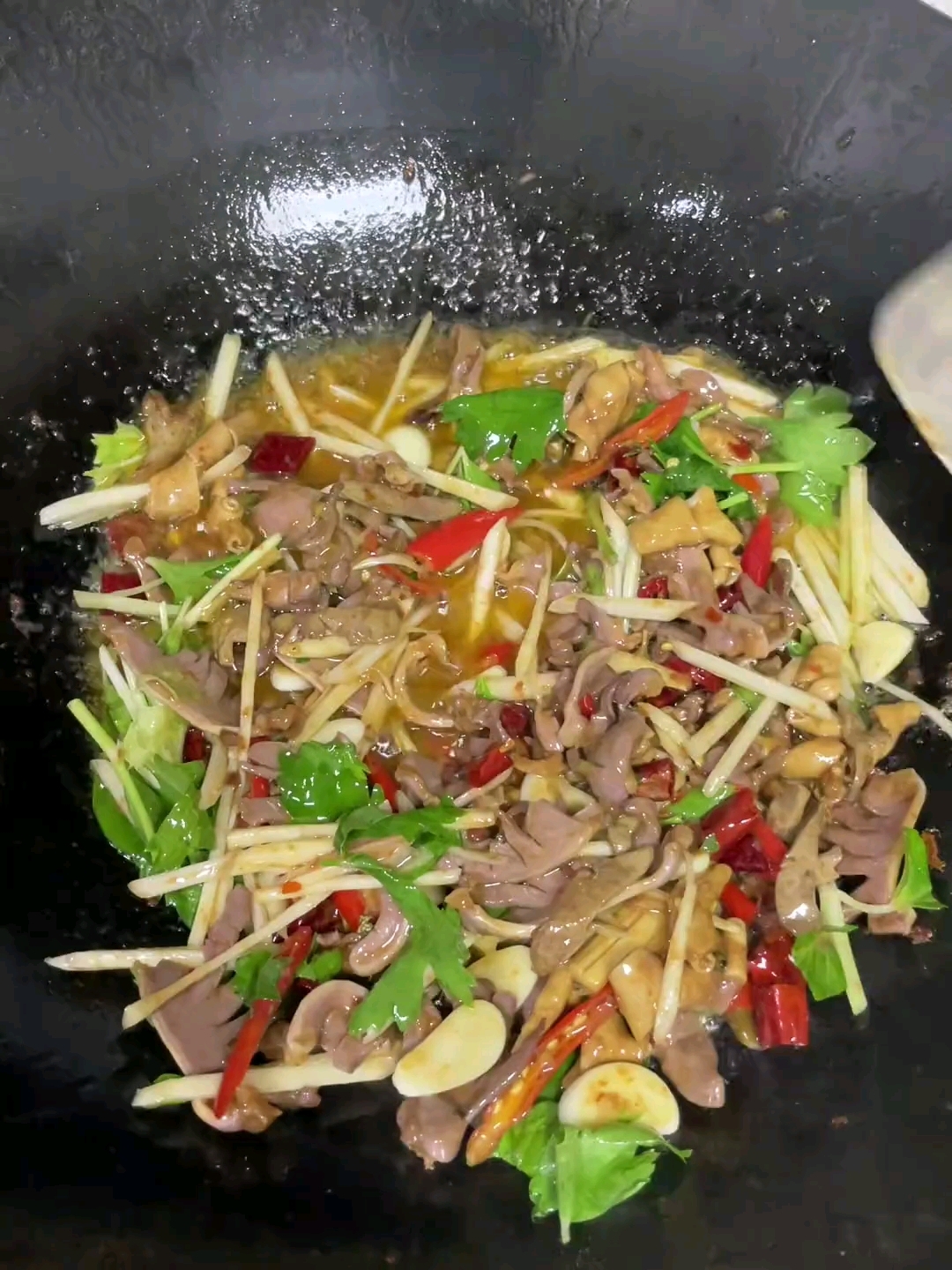 幸福有很多种,吃四川菜是一种