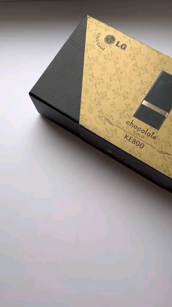 LG KE800 巧克力手机,老古董手机