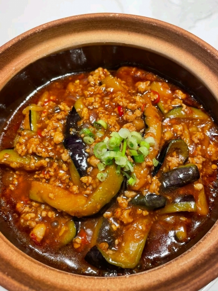 今日分享&鱼香肉丝煲,软烂入味,超级下饭!