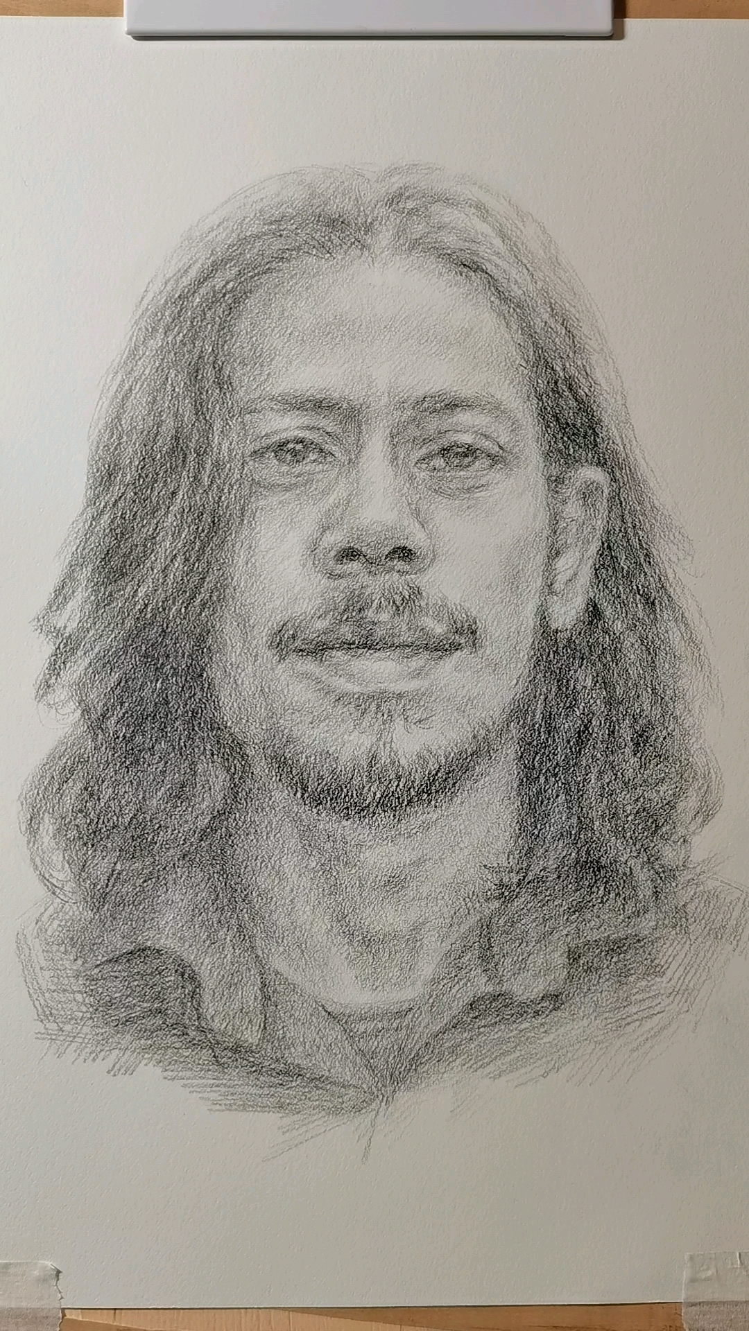 披肩长发大叔素描头像