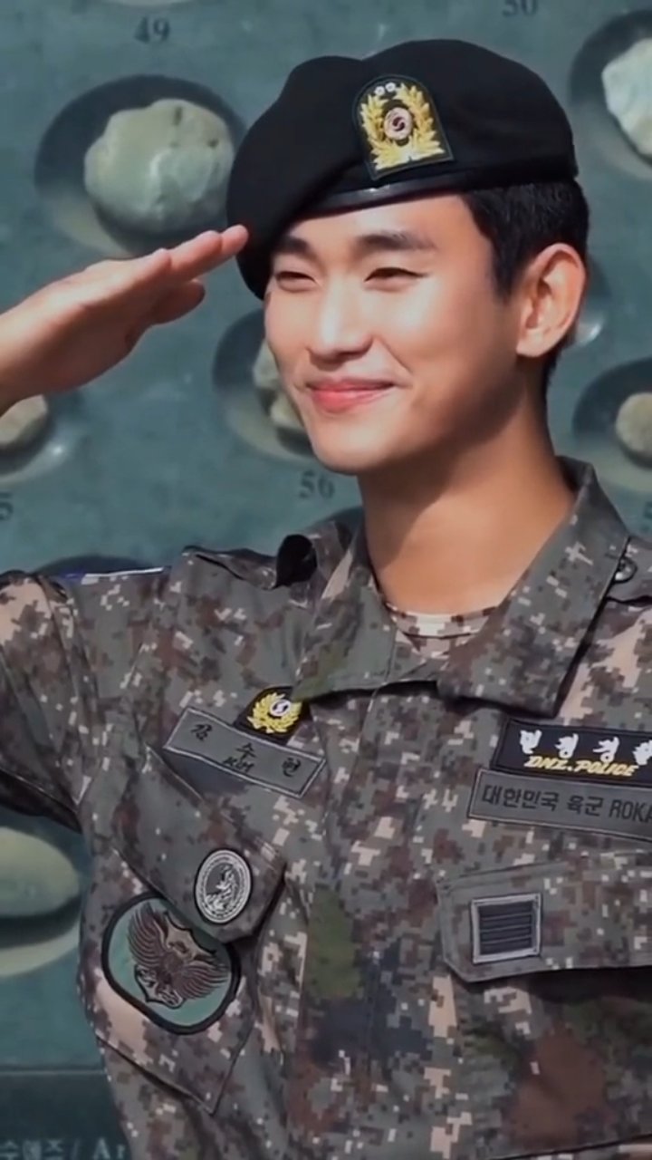 #都教授金秀贤 退伍归来小鲜肉变肌肉壮汉#金秀贤退伍#韩剧#