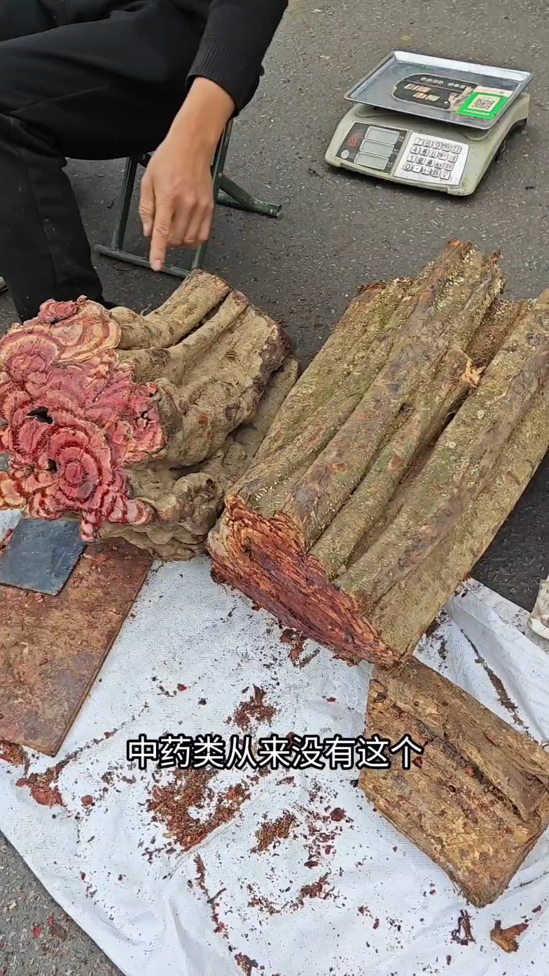 鸡血藤很熟悉没见过真容,米花糖经常吃不知道是这样做的—逛巴马