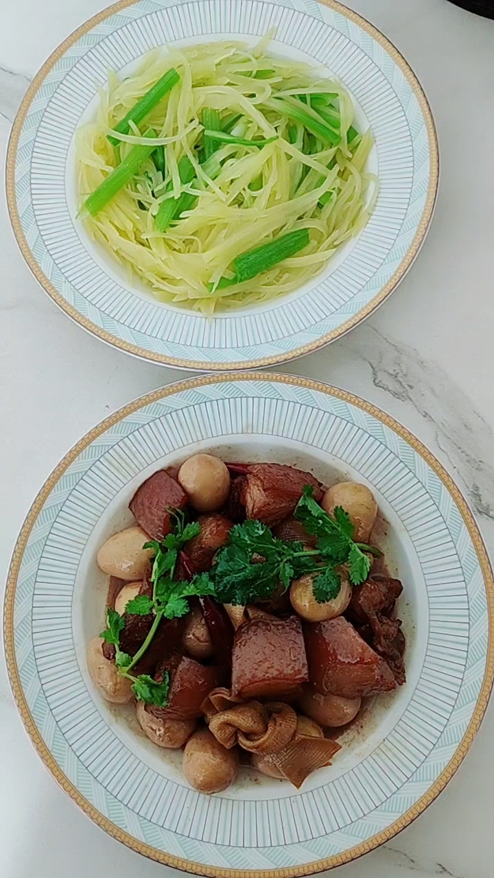 我的美食分享:红烧肉干豆腐扣,清炒土豆丝