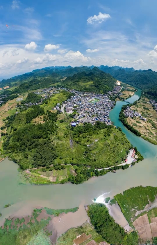 鲶鱼喝水,