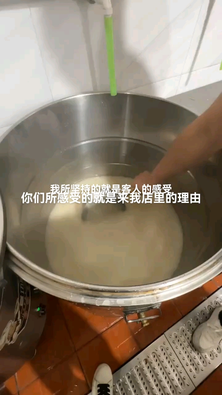 秘制配方招牌虫草花猪肚鸡,欢迎大家技术咨询,加盟实地考察!