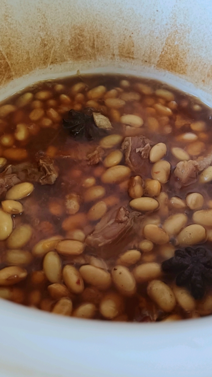 咸鸭腿闷黄豆,一个字香