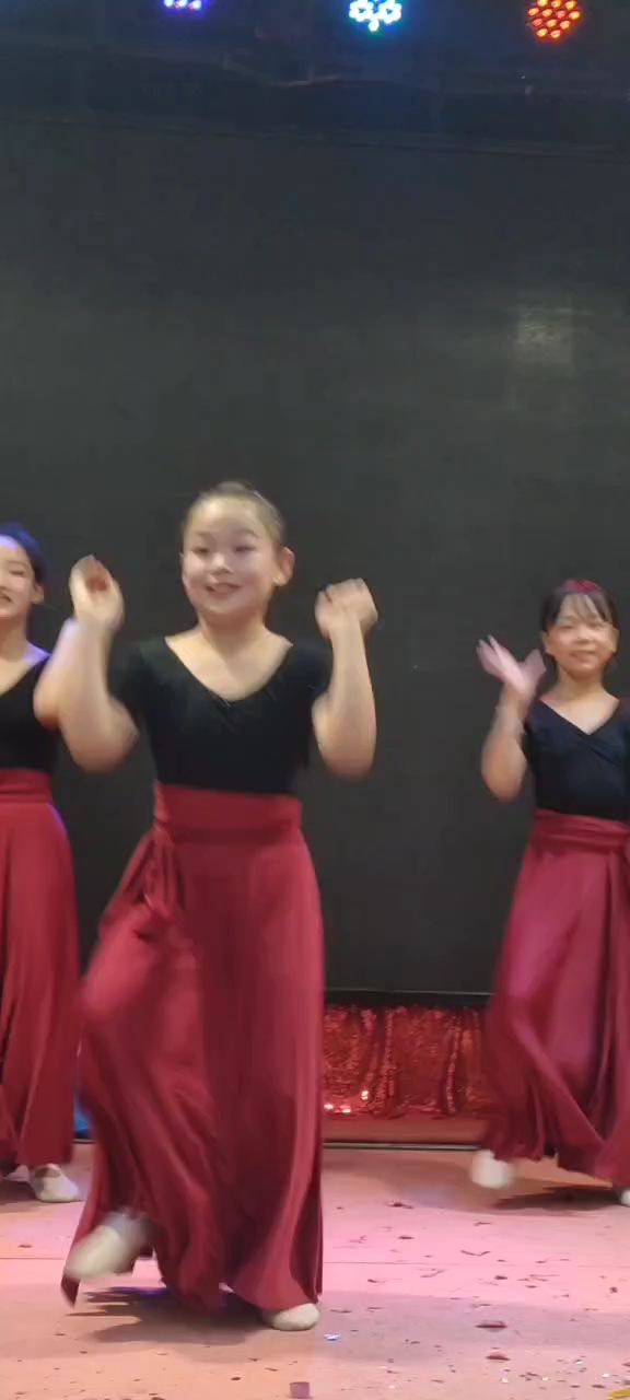 小天鹅舞蹈中心张子涵等同学
