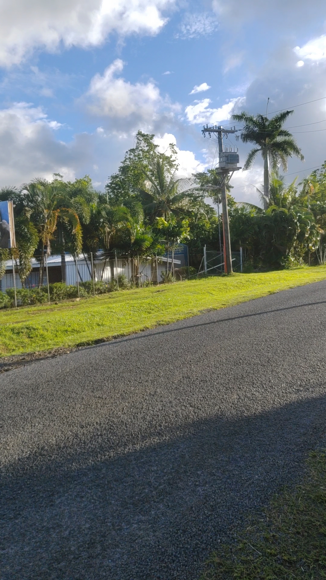 这个冰激凌广告牌可以在小一点吗  在国内都是越大越好这可到好