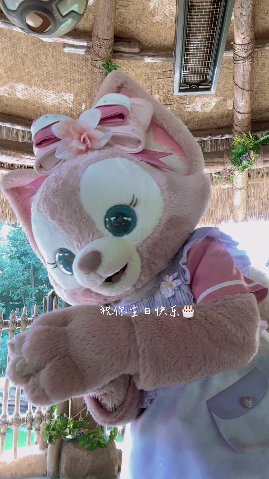 谢谢宝贝的生日祝福,认认真真的许愿好可爱