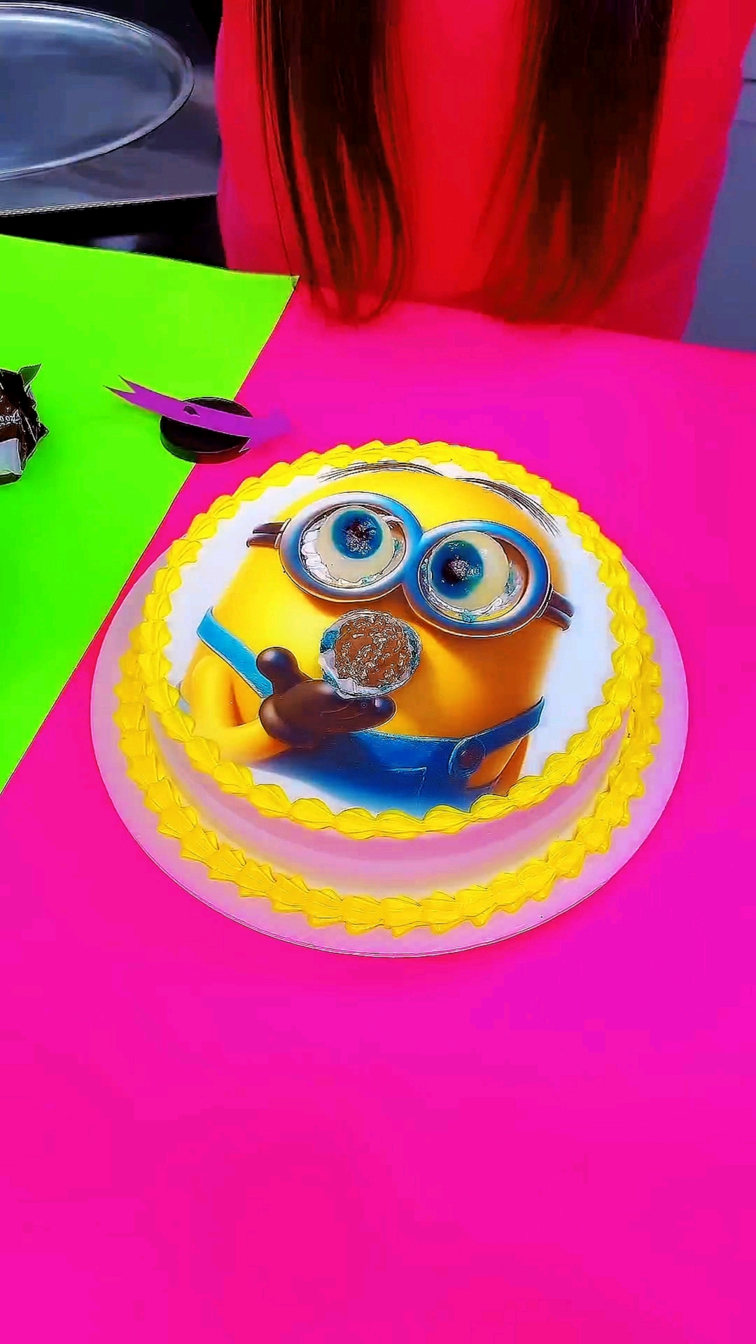 如果用小黄人蛋糕炒酸奶?