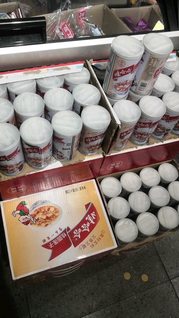 娃哈哈八宝粥弄上一箱就是简易早餐