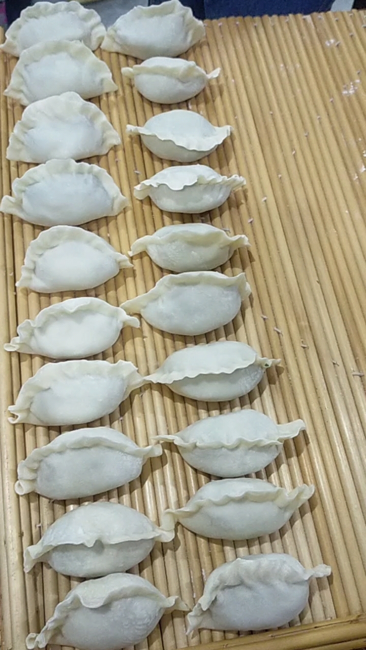 猪肉荠菜馅虾仁饺子真香!