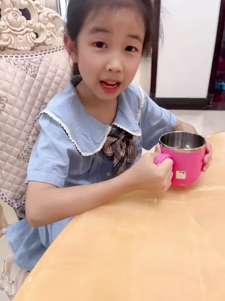 小学生厨房日记DIY纸杯蛋糕