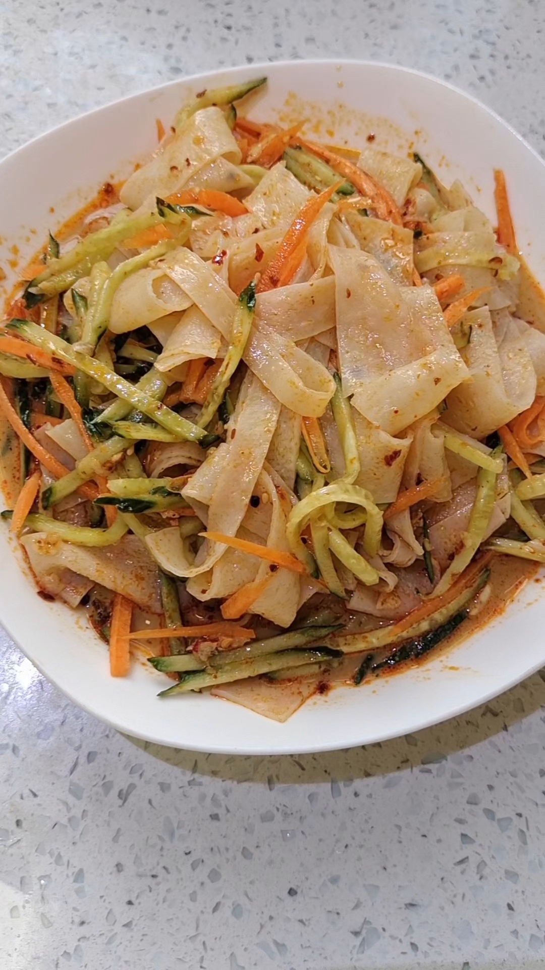 凉拌面皮儿,酸辣爽口,解馋又解暑,夏日必备