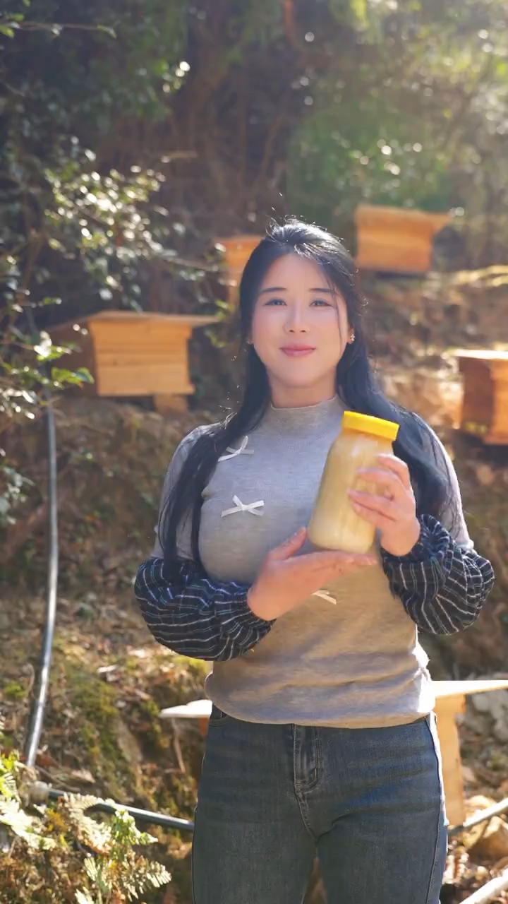 阙佩琪谈蜂蜜。蜂蜜的结晶过程及颜色变化。真蜜和假蜜的区别。