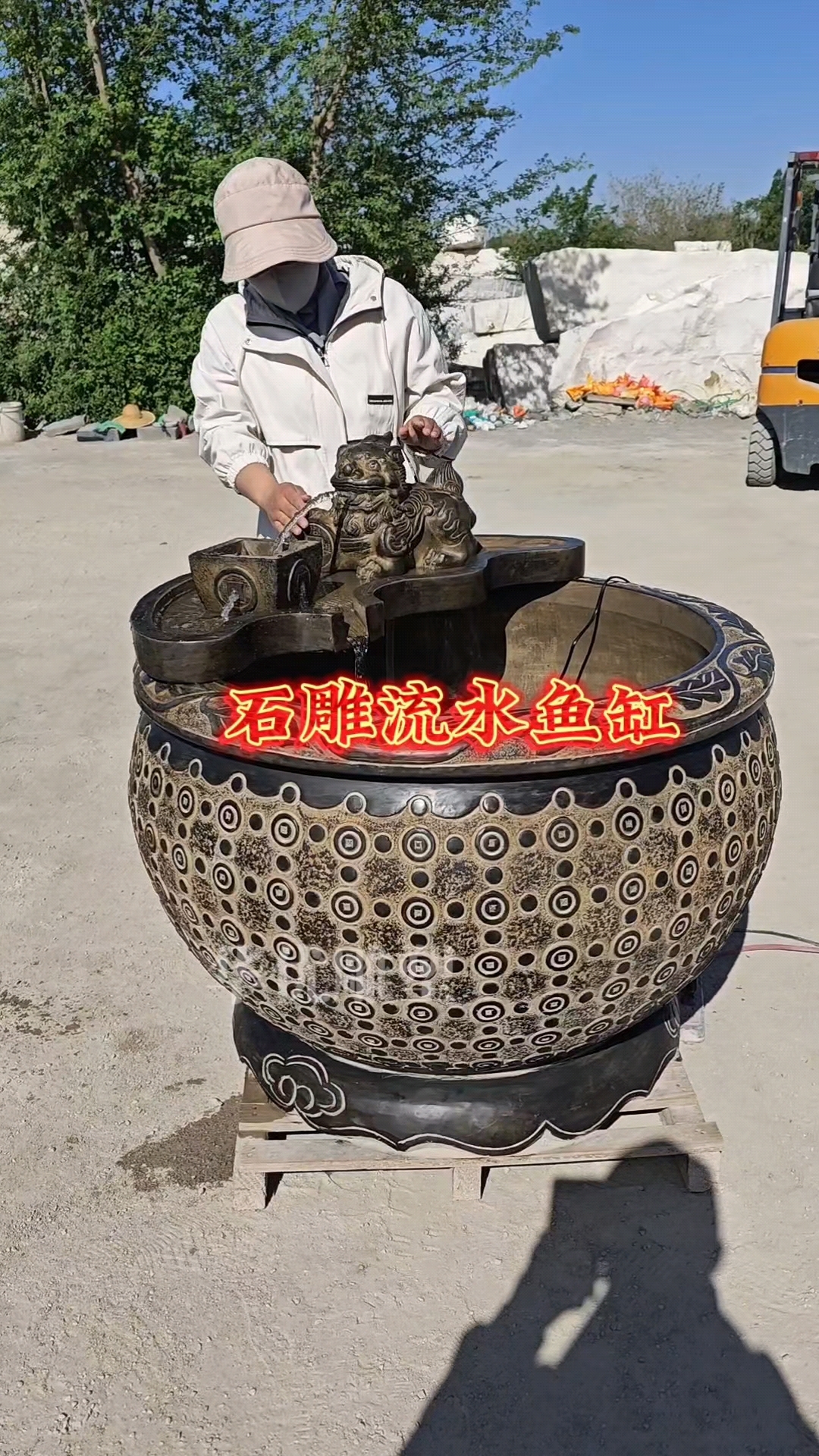 青石仿古鱼缸造景,庭院石缸流水景观