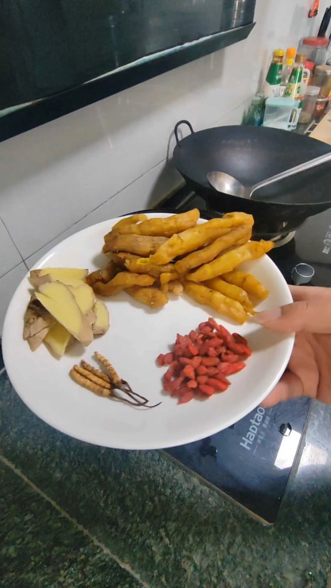 黄精炖排骨,简简单单喝个汤