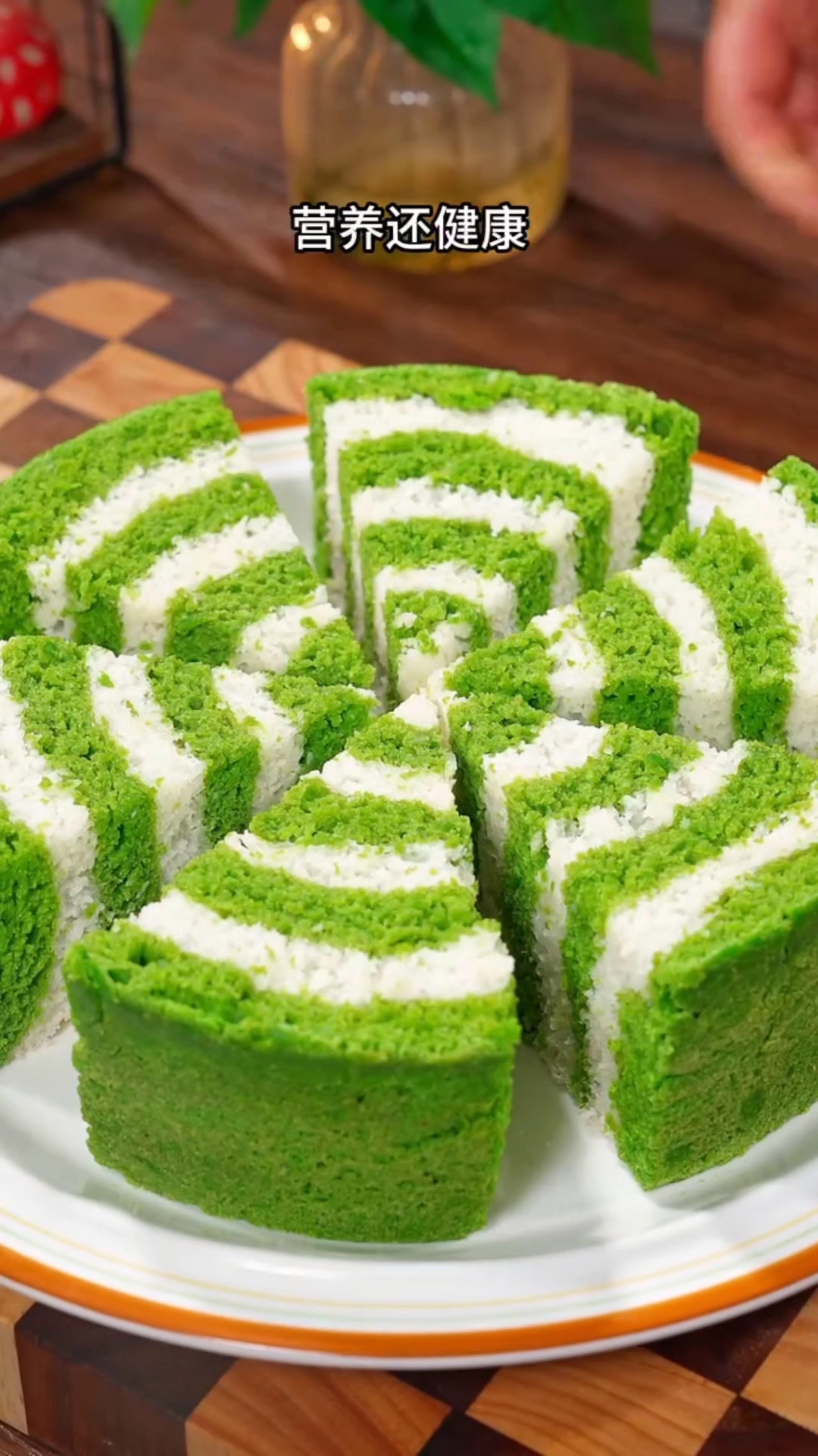 这山药蛋糕也太诱人了吧,看着就有食欲,而且做法还超简单