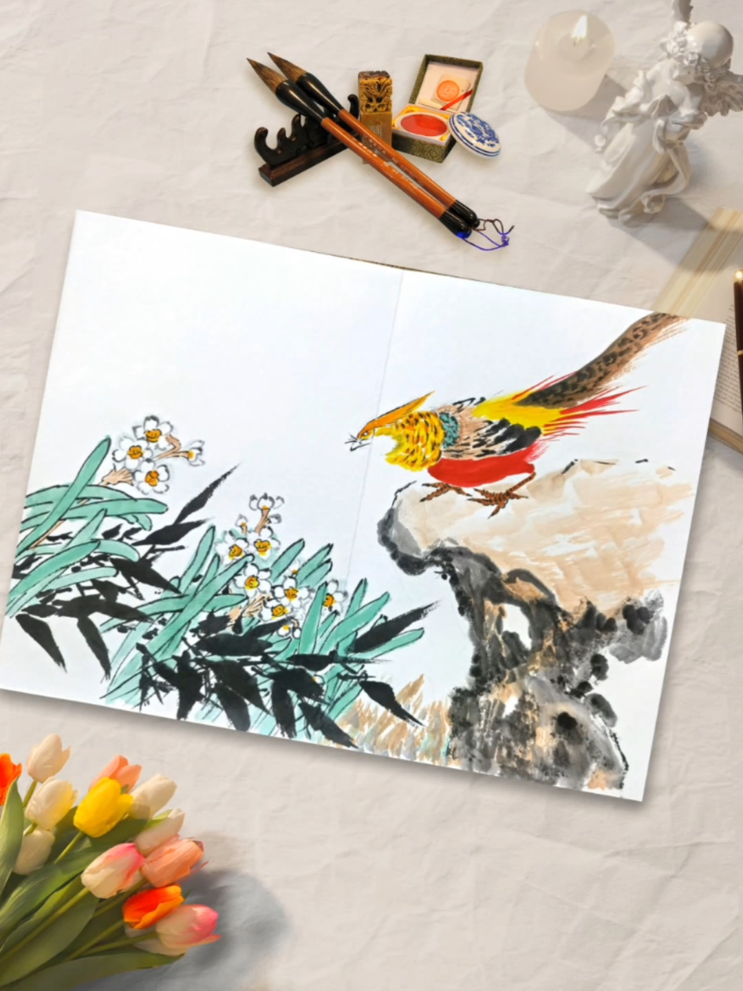 锦鸡要点:头要画得小而精,翅膀要大,尾巴羽毛要华丽
