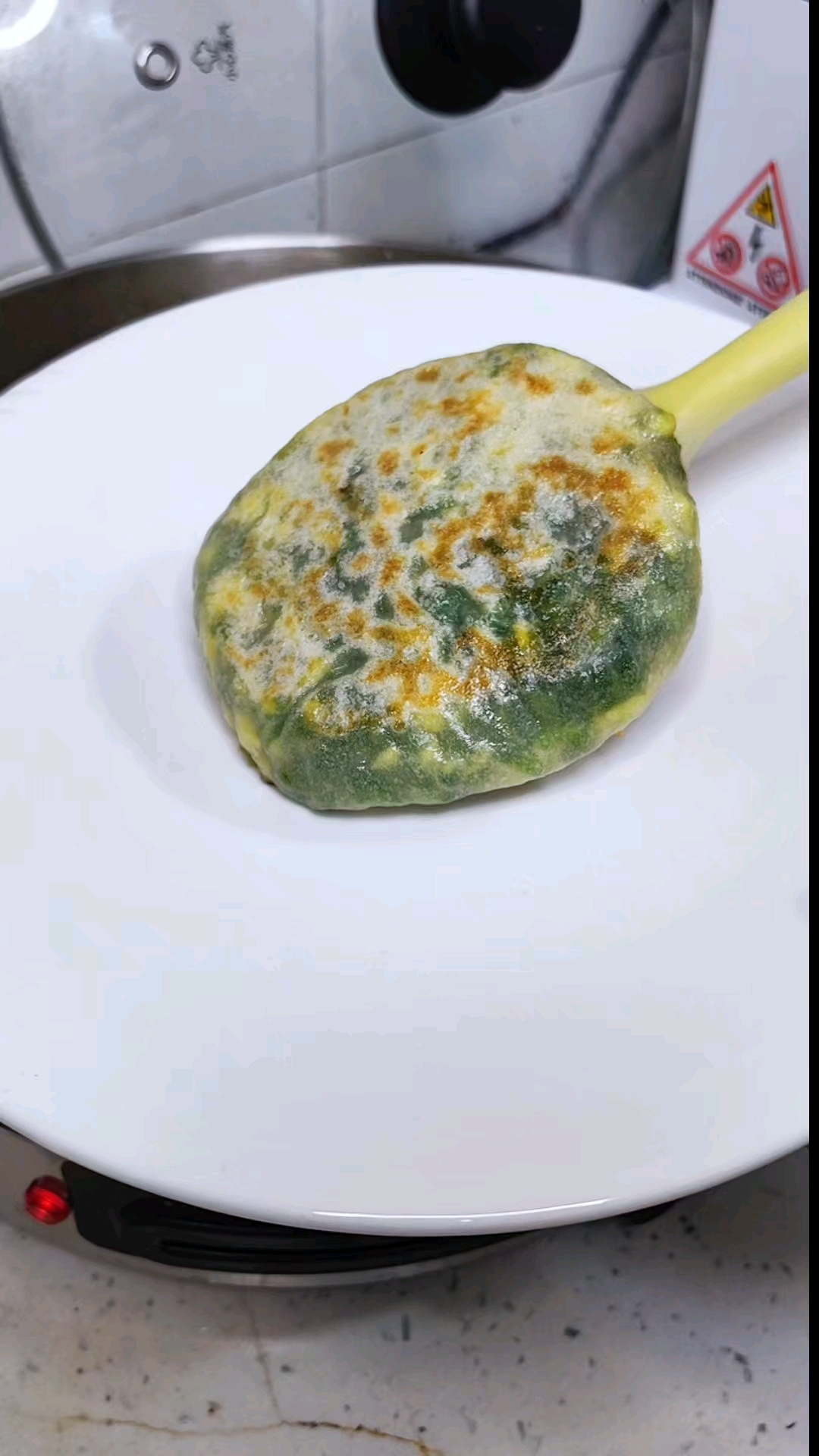 为了吃这个薄皮大馅的韭菜馅饼,特意买个锅 #韭菜鸡蛋馅饼 