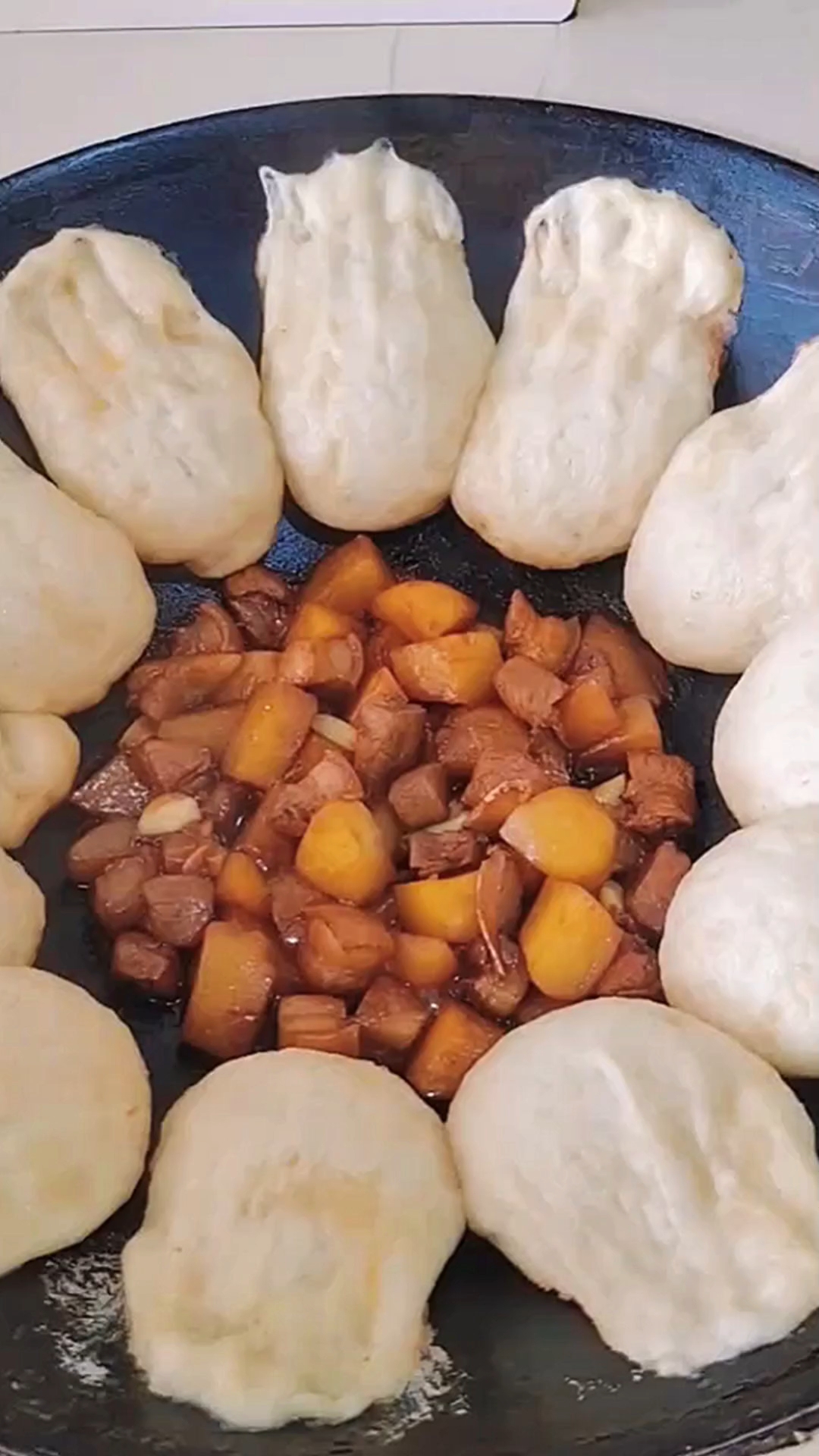 牛肉土豆白面锅贴太香了