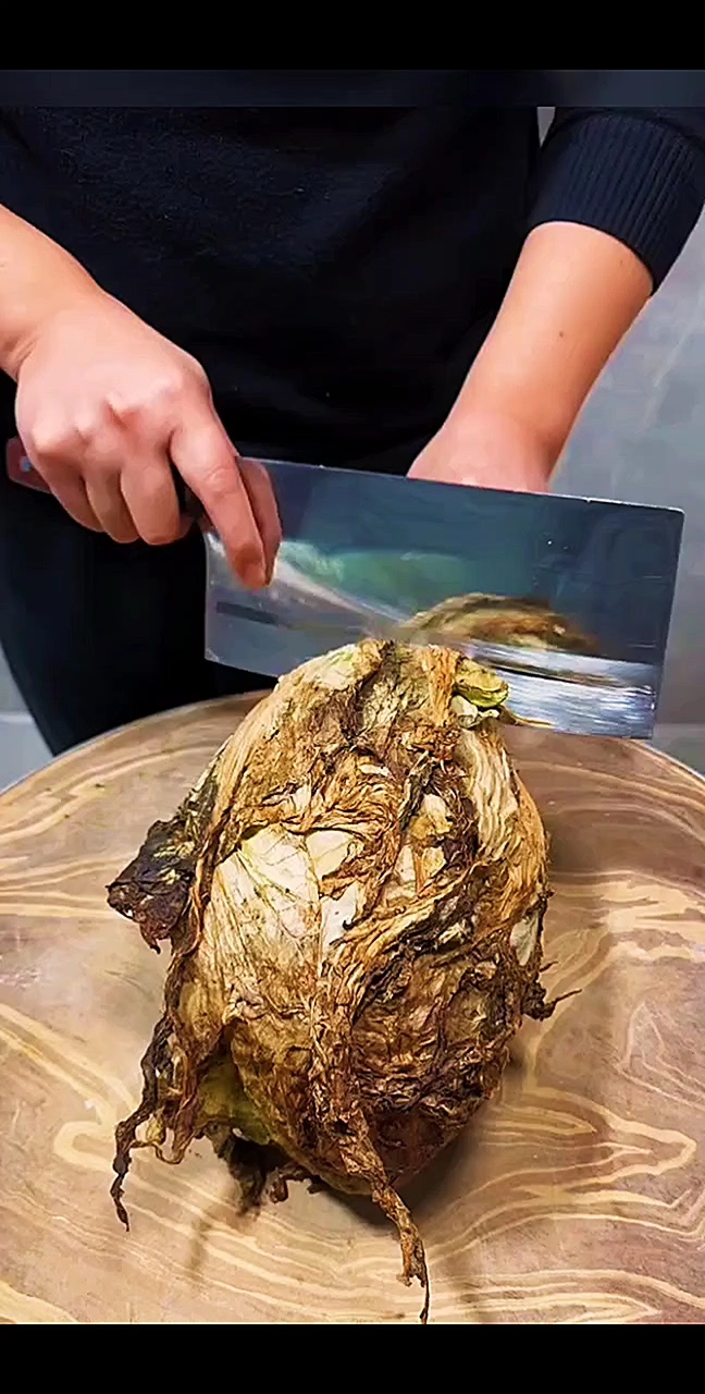 这样的烂白菜里面的白菜还能吃吗