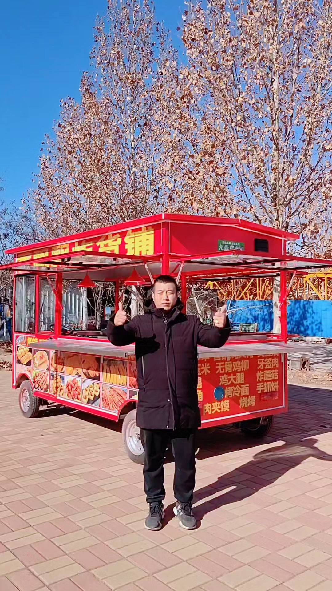 一辆餐车就是一间移动店铺