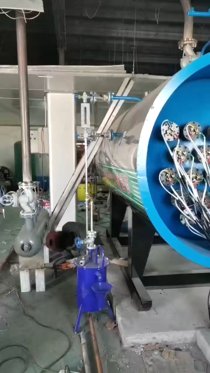 2吨蒸汽锅炉/2吨电加热蒸汽锅炉2吨电蒸汽锅炉安装中