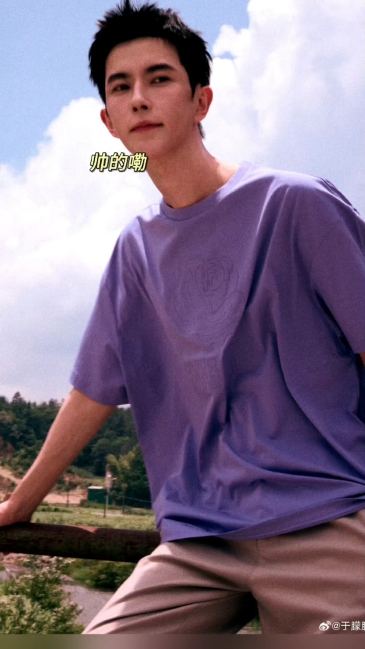 小鱼小鱼快快游  游向大海是自由