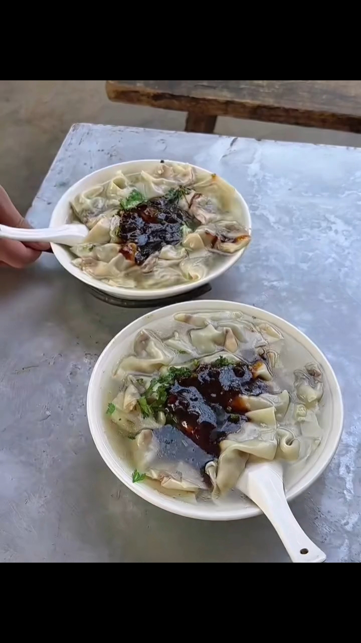 爱上滕州从一碗五块的街边馄饨开始!