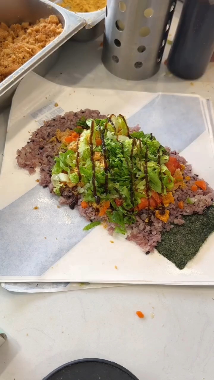 吃不吃这个大饭团子