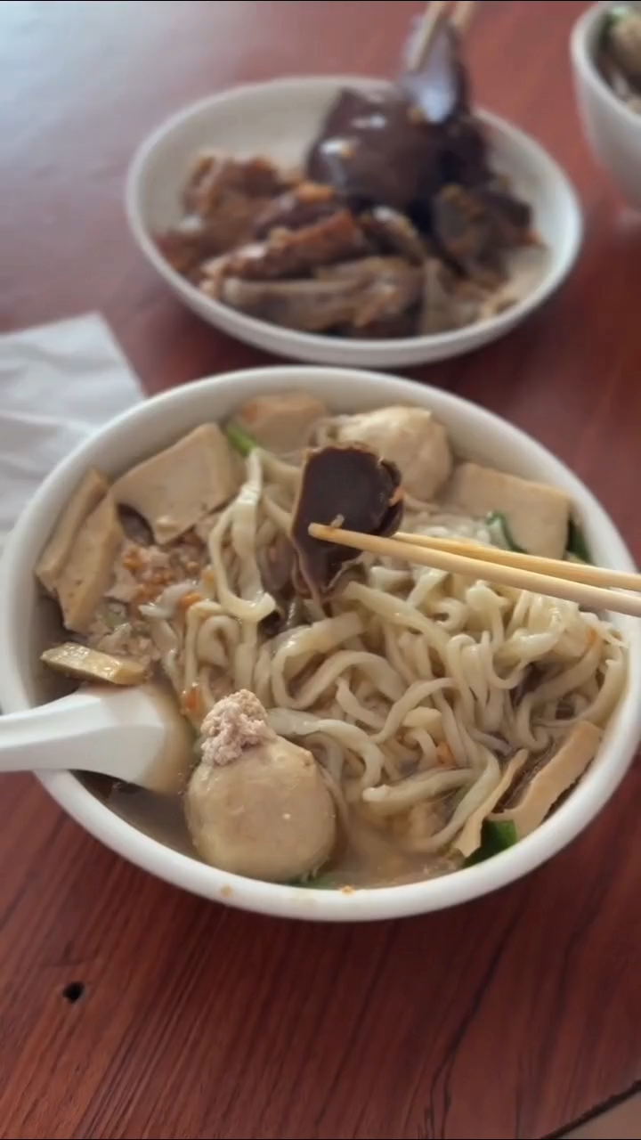 老黄鸭肉面