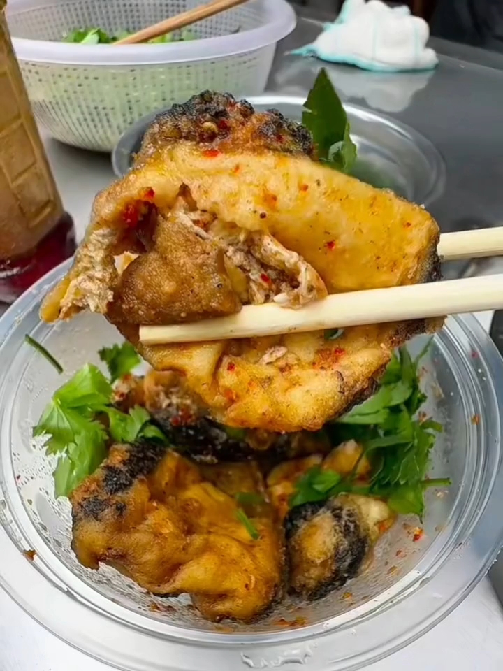 多少次来赣州就为了这口浇汁臭豆腐