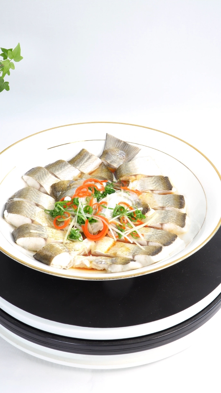 东哥教你做湖北菜之清蒸丹江口翘嘴鲌