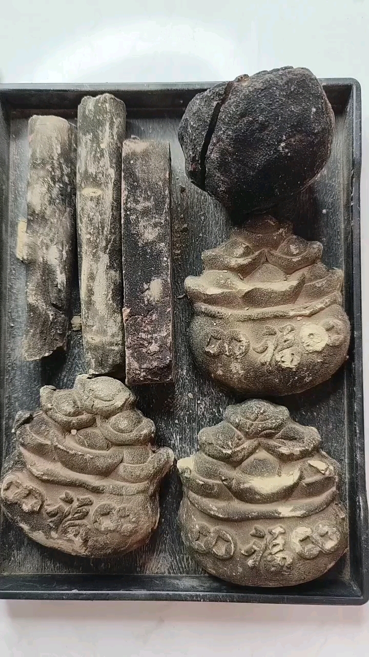 巧克力条 #吃冰达人 #咀嚼音 #爱吃冰的小姐姐